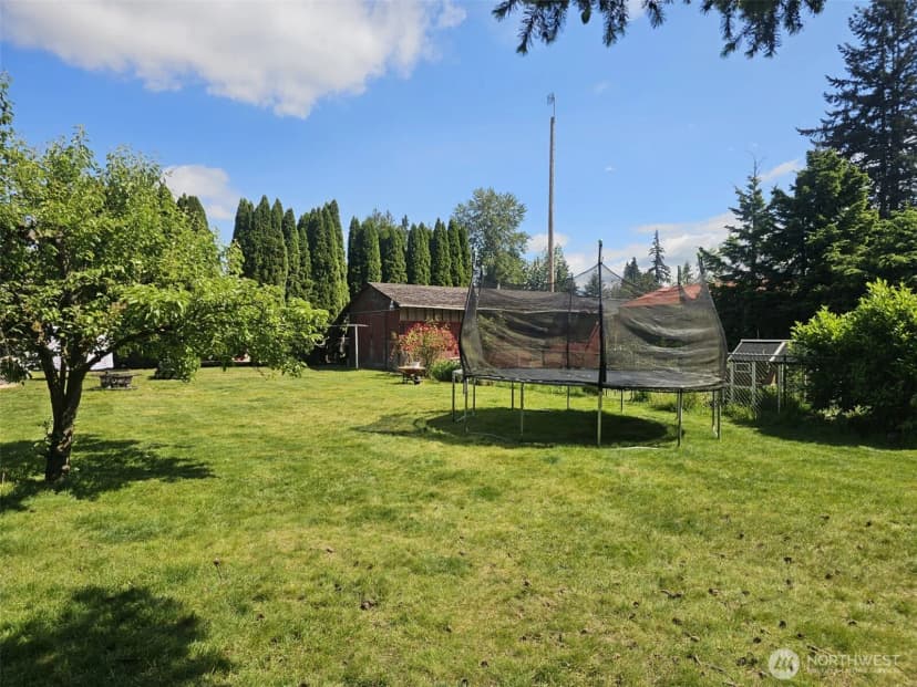 Property photo for 6933 51st Avenue Ne, Marysville photo 23