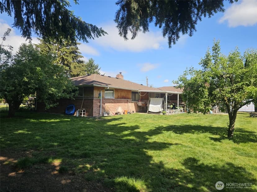 Property photo for 6933 51st Avenue Ne, Marysville photo 22