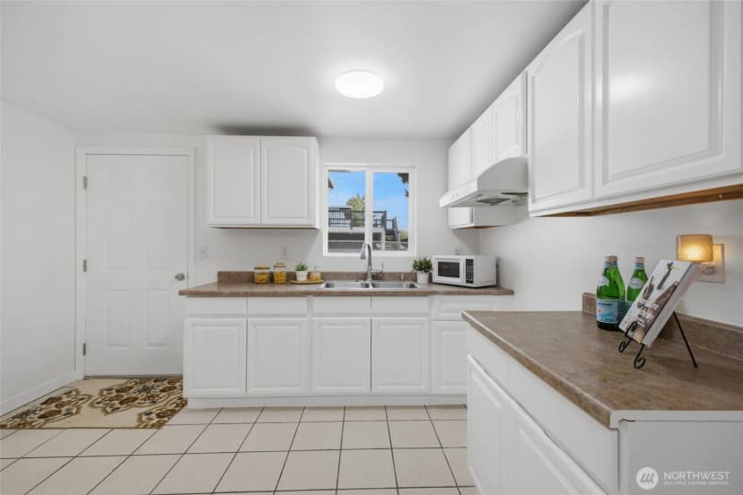Property photo for 5922 23rd Avenue S, Seattle photo 28
