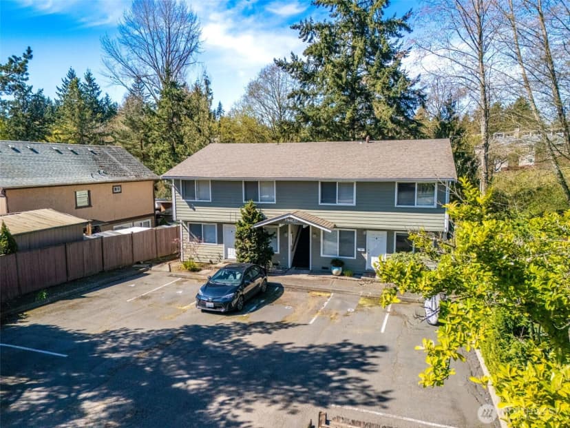Property photo for 19837 25th Avenue Ne, Shoreline photo 16