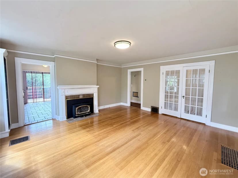 Property photo for 7011 14 Th Drive Nw, Seattle photo 7