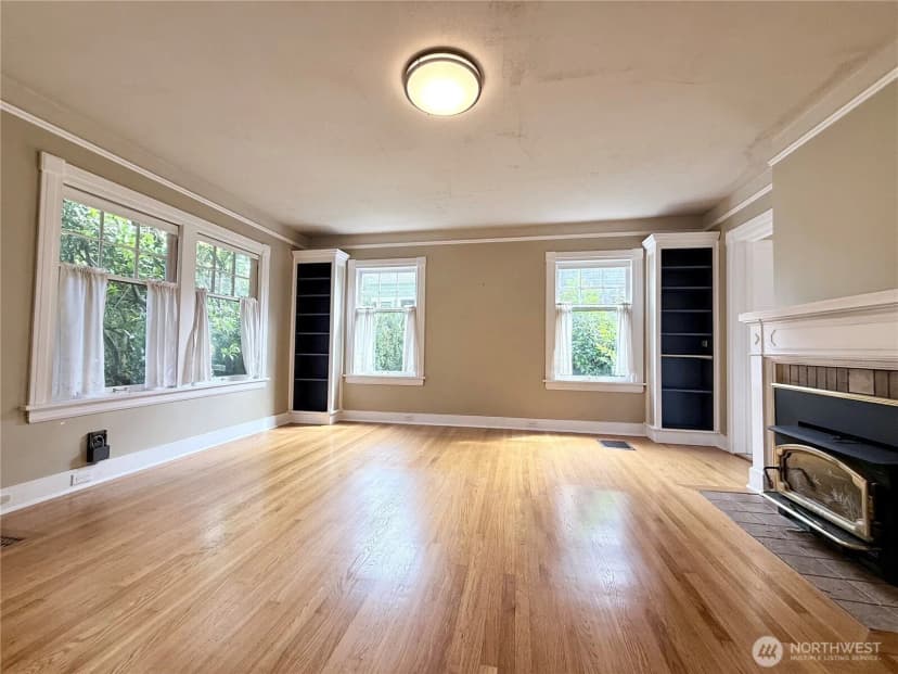 Property photo for 7011 14 Th Drive Nw, Seattle photo 10