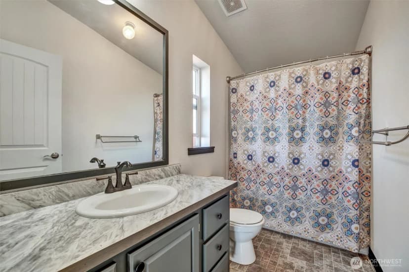 Property photo for 520 75th Avenue Se, Lake Stevens photo 13
