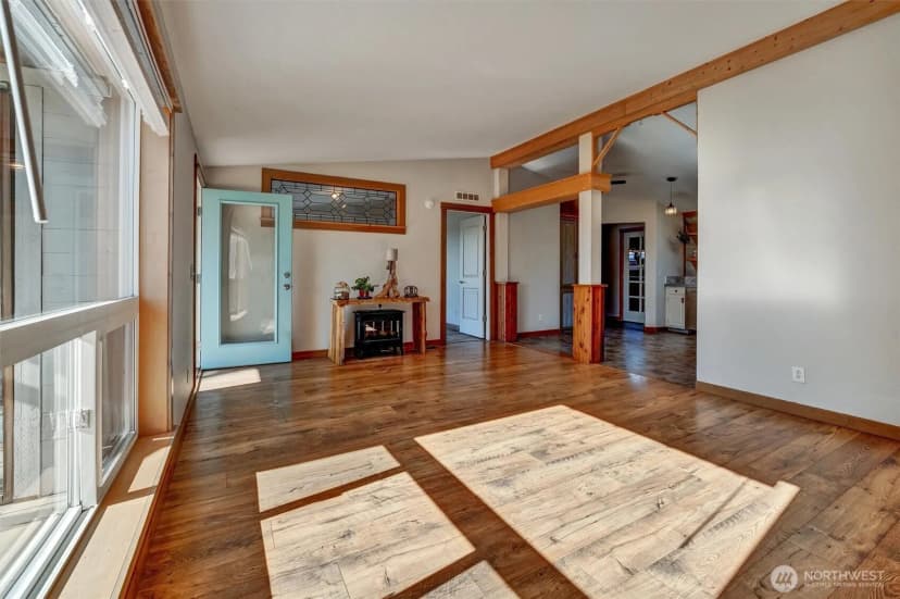 Property photo for 520 75th Avenue Se, Lake Stevens photo 6