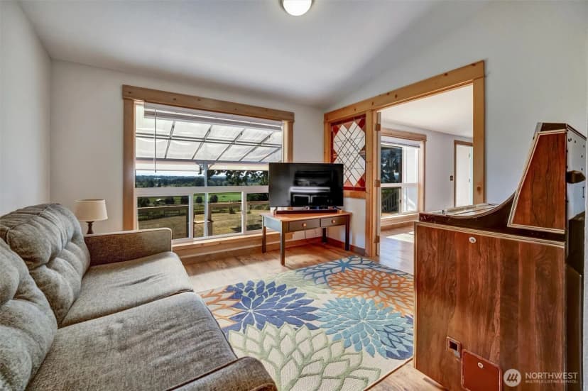 Property photo for 520 75th Avenue Se, Lake Stevens photo 16