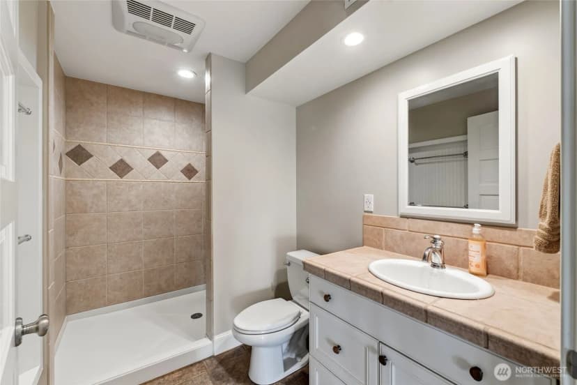 Property photo for 4903 197th Avenue East, Lake Tapps photo 28