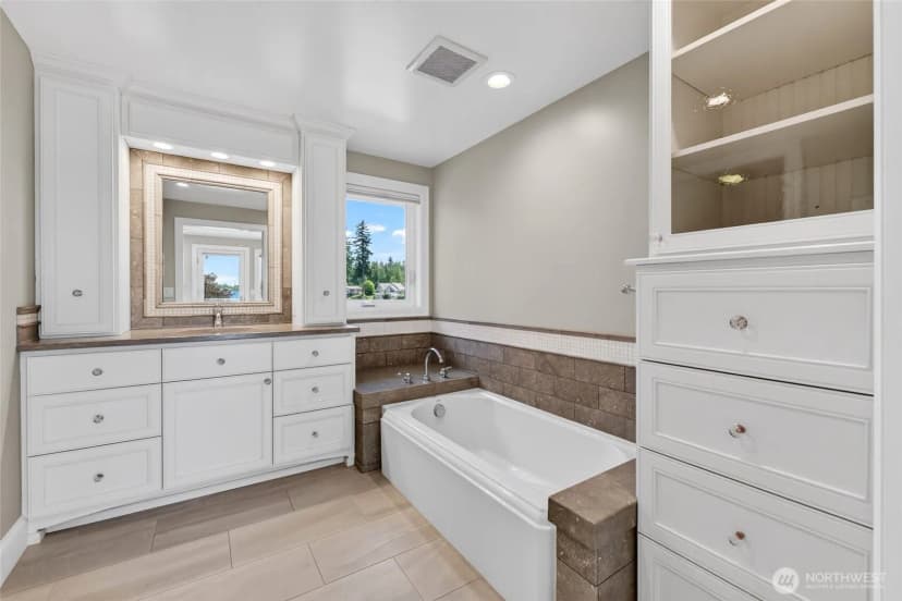 Property photo for 4903 197th Avenue East, Lake Tapps photo 18