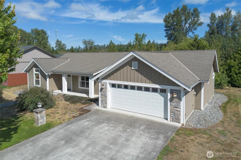 Property photo for 121 Broadmoor Street, Sequim