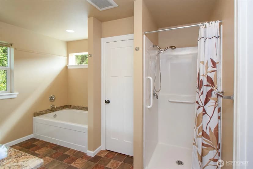 Property photo for 121 Broadmoor Street, Sequim photo 17