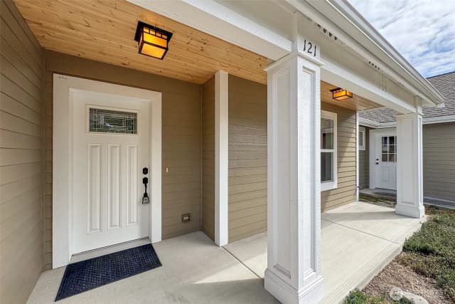 Property photo for 121 Broadmoor Street, Sequim photo 3