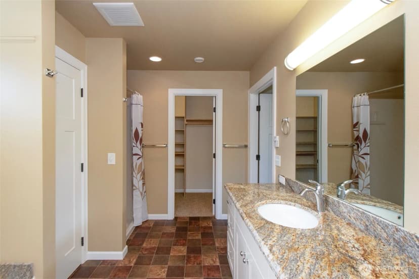 Property photo for 121 Broadmoor Street, Sequim photo 19