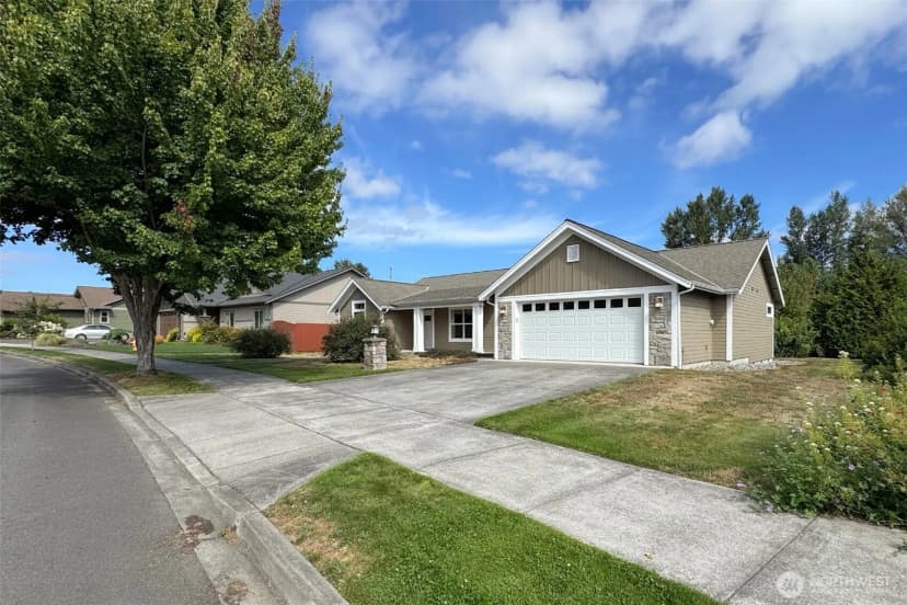Property photo for 121 Broadmoor Street, Sequim photo 40