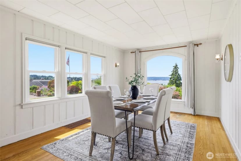 Property photo for 1209 S Sunset Drive, Tacoma photo 13