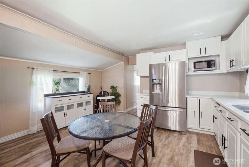Property photo for 1660 S 333rd Street, Federal Way photo 6