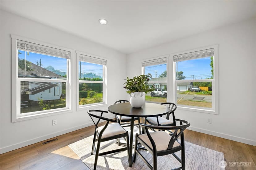 Property photo for 211 Harrison Street, Sumas photo 12