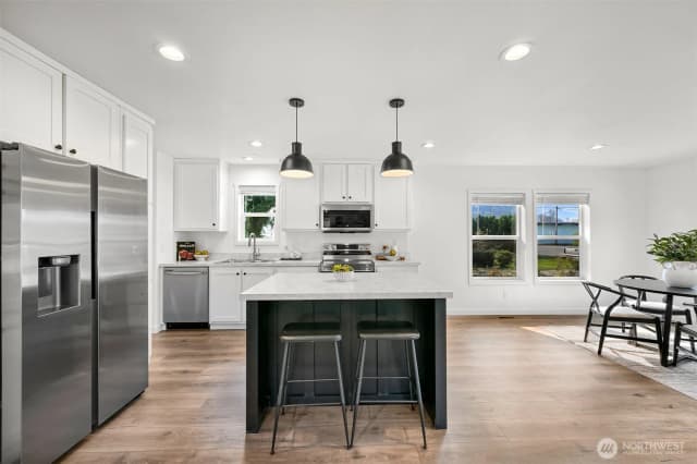 Property photo for 211 Harrison Street, Sumas photo 4
