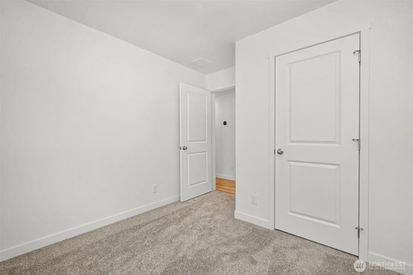 Property photo for 211 Harrison Street, Sumas photo 27