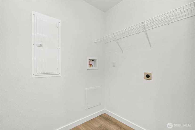 Property photo for 211 Harrison Street, Sumas photo 28