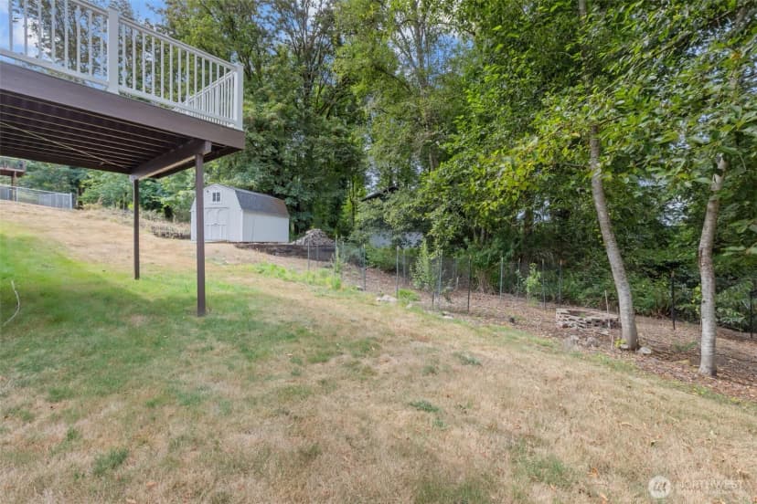 Property photo for 7977 E Clam Bay Court, Port Orchard photo 34