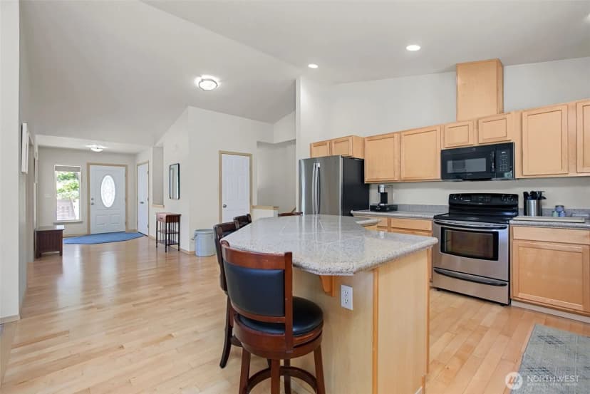 Property photo for 7977 E Clam Bay Court, Port Orchard photo 9