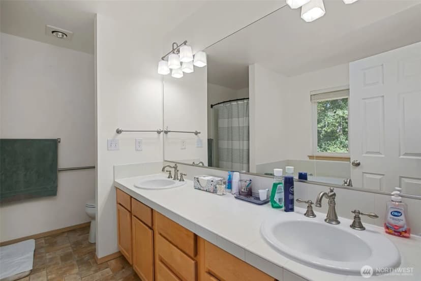 Property photo for 7977 E Clam Bay Court, Port Orchard photo 14