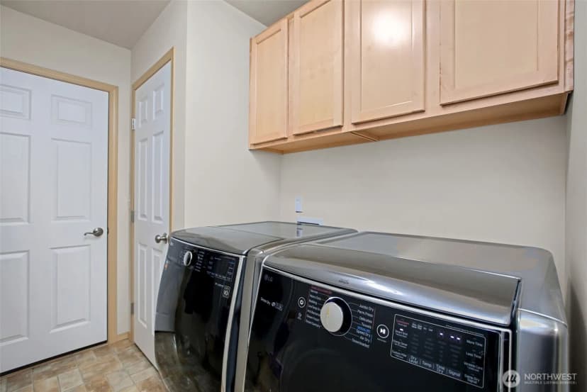 Property photo for 7977 E Clam Bay Court, Port Orchard photo 18