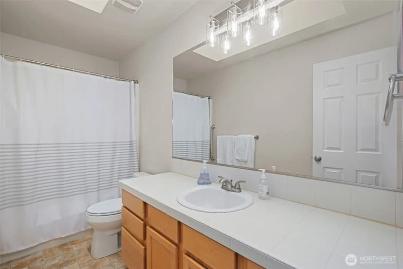 Property photo for 7977 E Clam Bay Court, Port Orchard photo 17