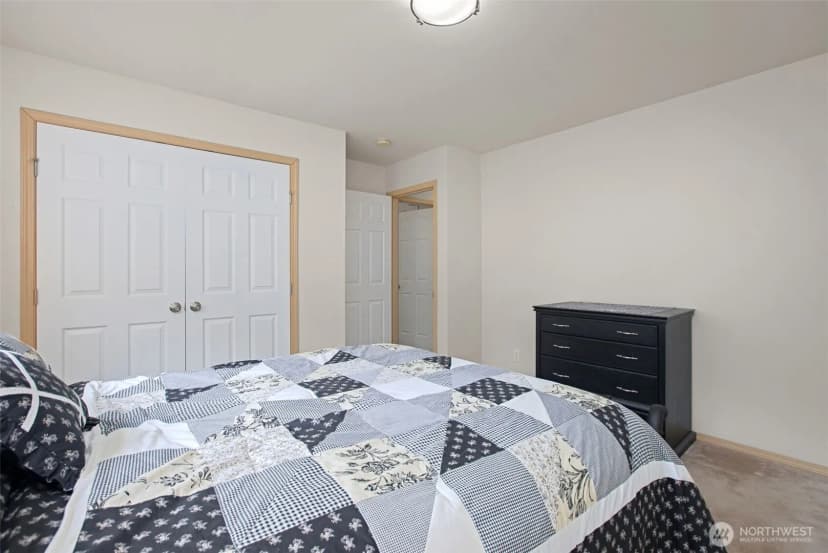 Property photo for 7977 E Clam Bay Court, Port Orchard photo 16