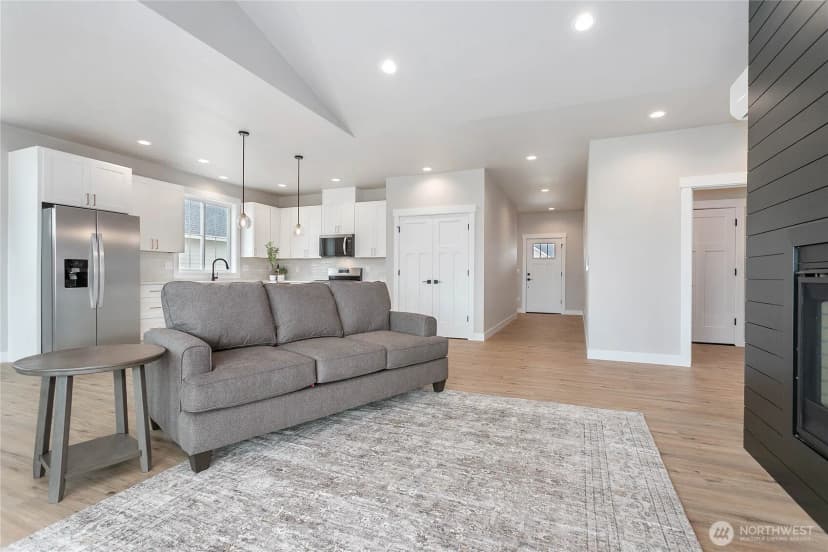 Property photo for 316 W 3rd Street, Everson photo 11