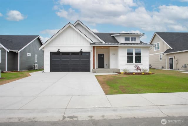 Property photo for 316 W 3rd Street, Everson