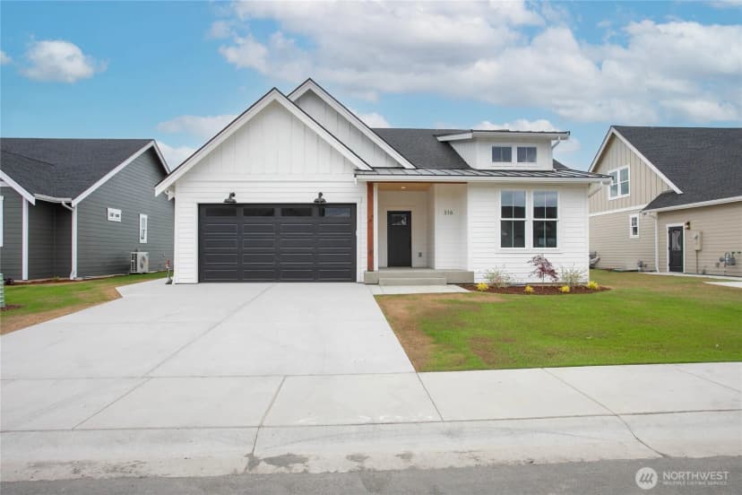 Property photo for 316 W 3rd Street, Everson