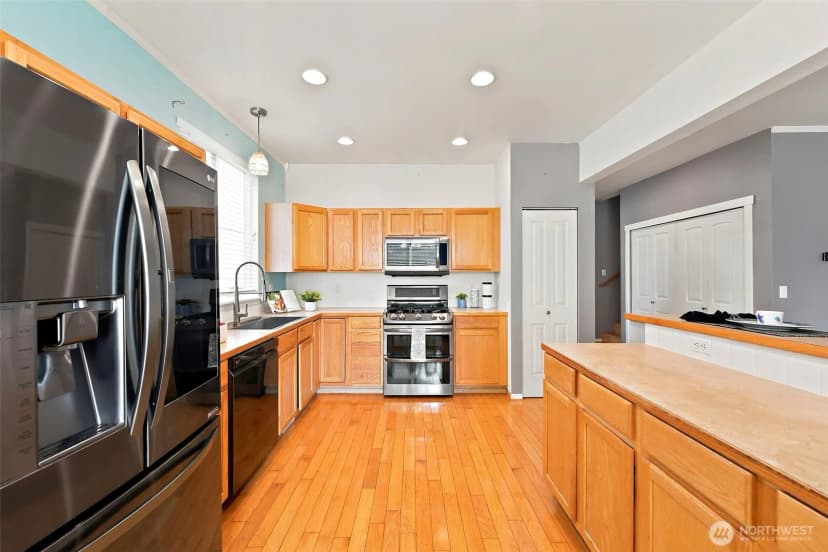Property photo for 922 Gina Court Se, Olympia photo 18
