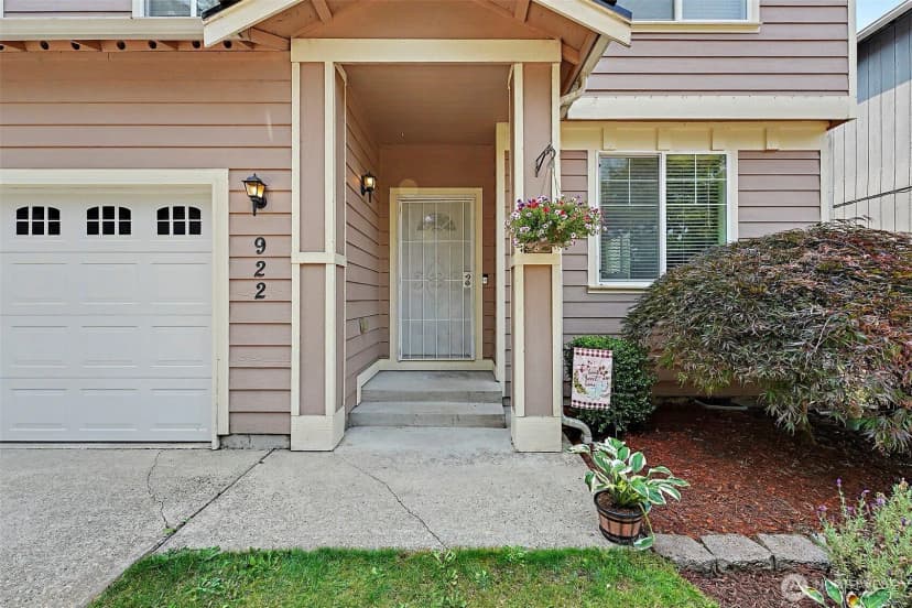 Property photo for 922 Gina Court Se, Olympia photo 2