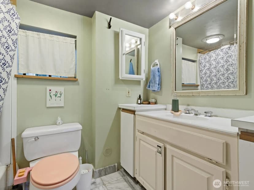 Property photo for 5821 3rd Avenue Nw, Seattle photo 31