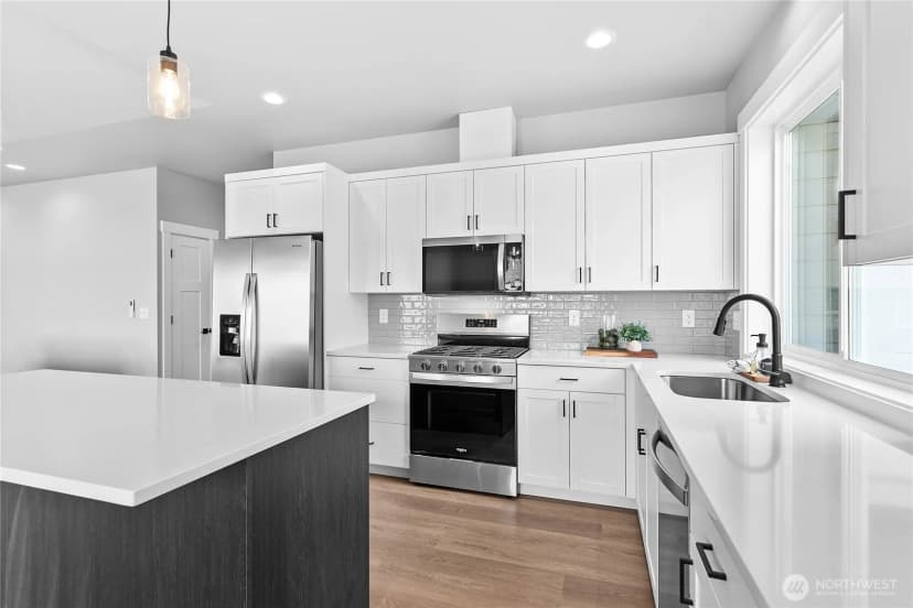 Property photo for 320 W 3rd Street, Everson photo 9