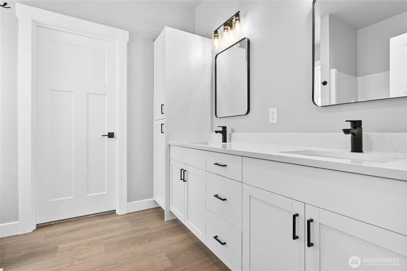 Property photo for 320 W 3rd Street, Everson photo 18