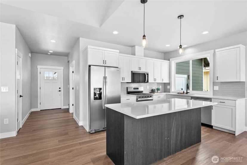 Property photo for 320 W 3rd Street, Everson photo 5