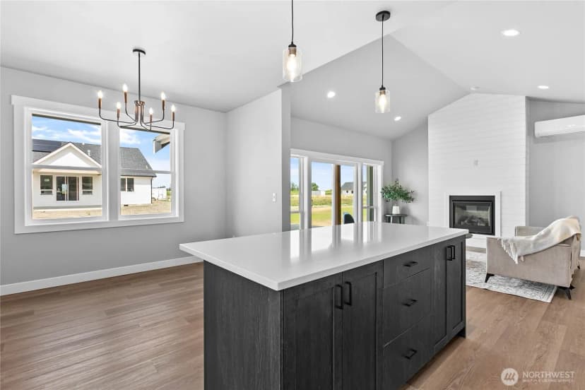 Property photo for 320 W 3rd Street, Everson photo 10