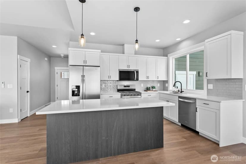 Property photo for 320 W 3rd Street, Everson photo 8