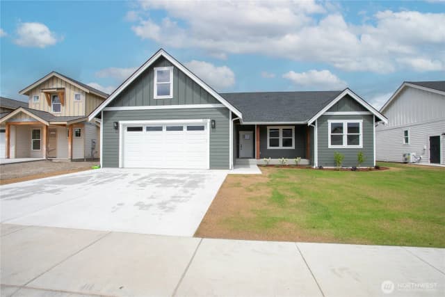 Property photo for 320 W 3rd Street, Everson photo 2