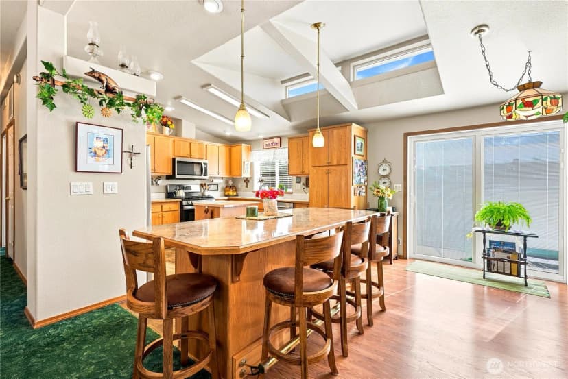 Property photo for 1100 S Rosewood Drive #104, Ellensburg photo 6