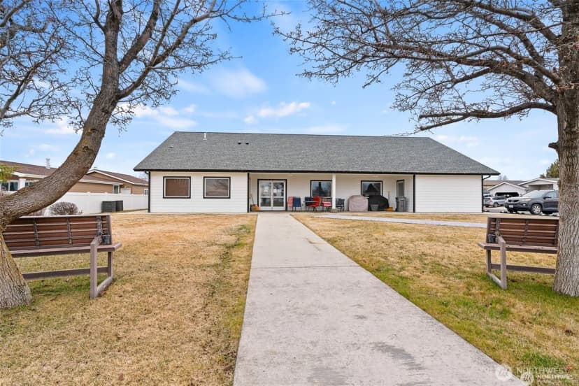 Property photo for 1100 S Rosewood Drive #104, Ellensburg photo 36