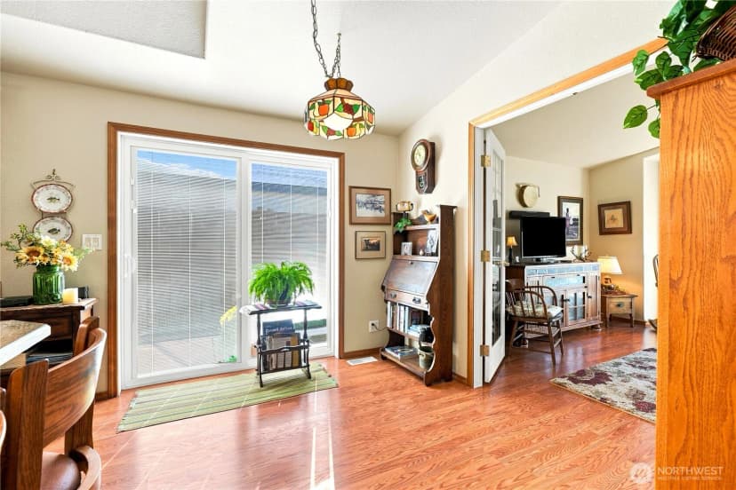 Property photo for 1100 S Rosewood Drive #104, Ellensburg photo 11
