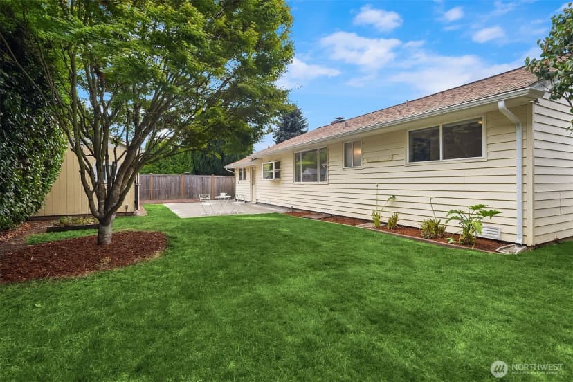 Property photo for 11510 27th Avenue Sw, Burien photo 30