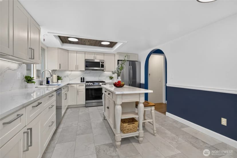 Property photo for 402 170th Place Sw, Bothell