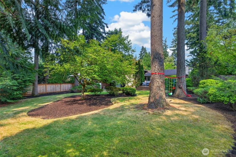 Property photo for 402 170th Place Sw, Bothell photo 38