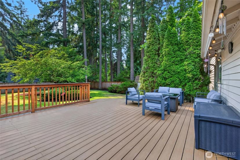 Property photo for 402 170th Place Sw, Bothell photo 32