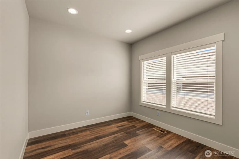 Property photo for 211 Solomon Loop Nw, East Wenatchee photo 12