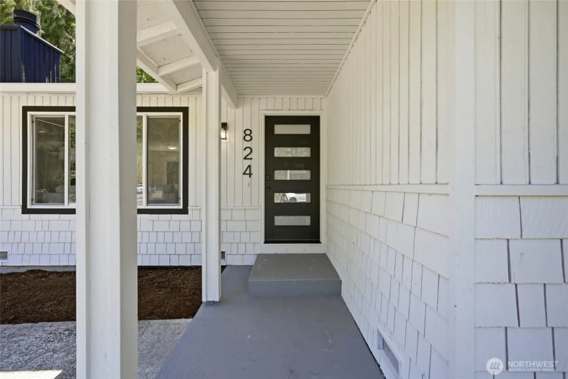 Property photo for 824 116th Street Sw, Everett photo 4