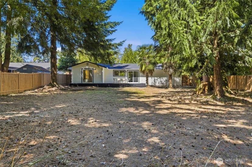 Property photo for 824 116th Street Sw, Everett photo 28